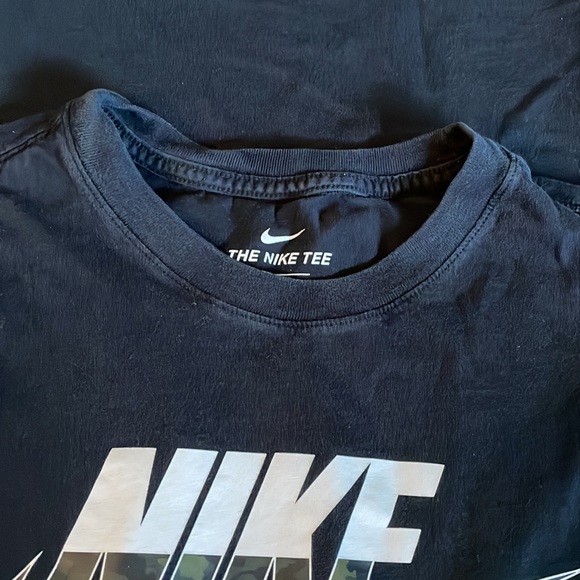 Men’s Nike Camo Black Graphic Tee Size Small - Picture 6 of 8